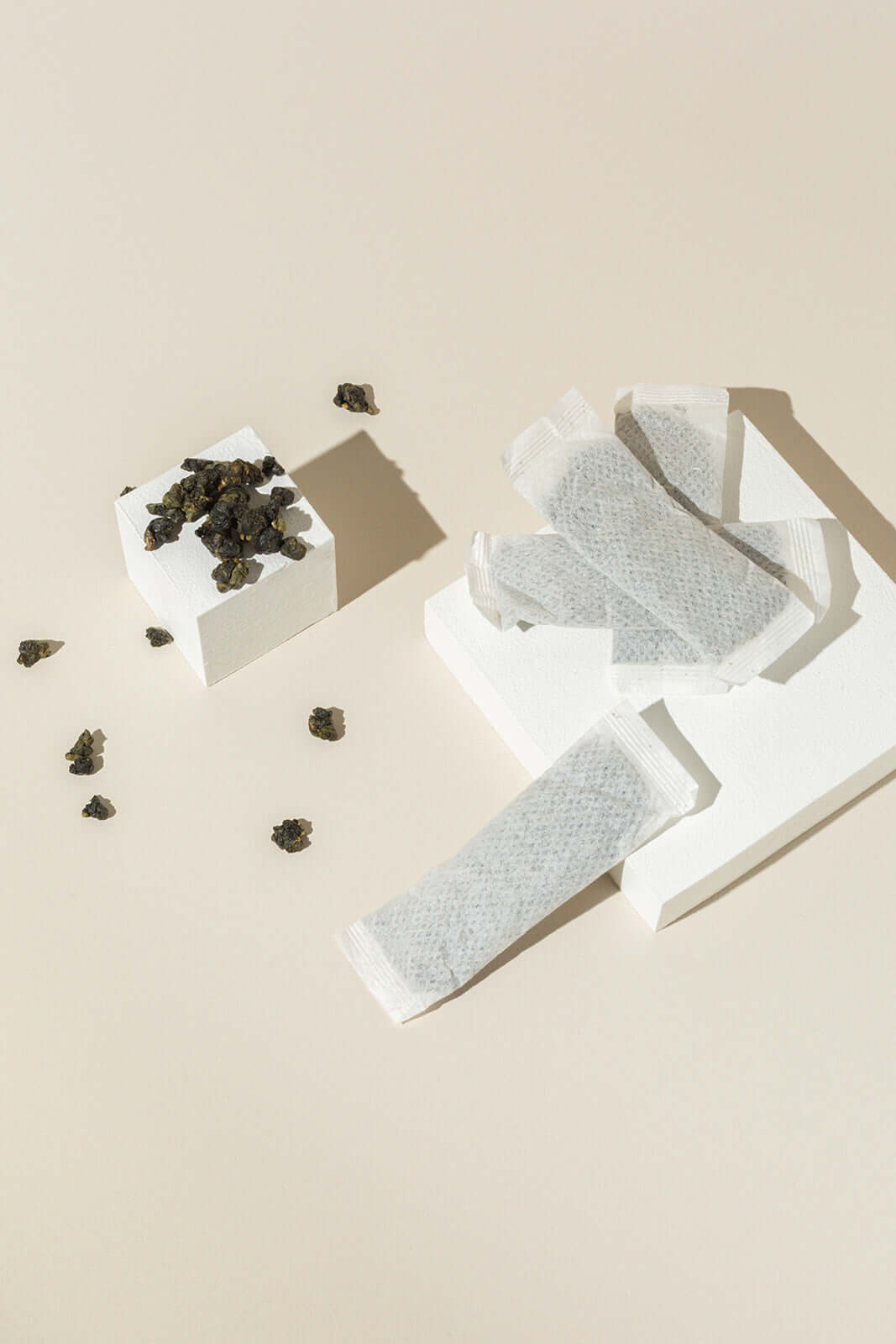 Oolong Tea loose leaf and tea bag