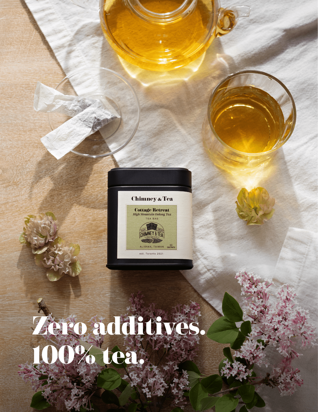 Cold_Brew_Oolong_Tea_-_Lifestyle_-_Cottage_Retreat_and_Flowers